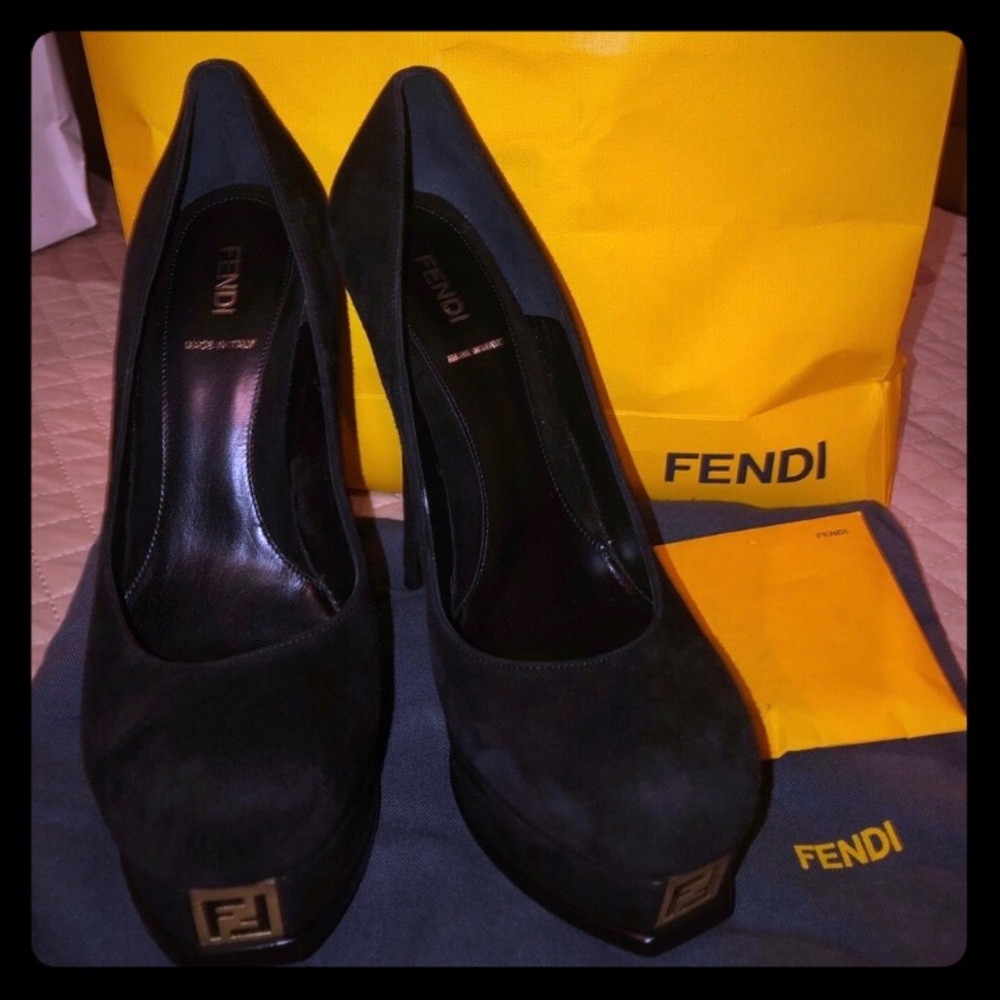 FENDI (authentic) platform heels size 9